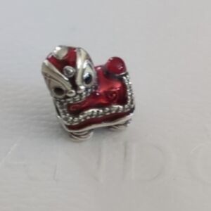 Pandora Chinese dancing Lion